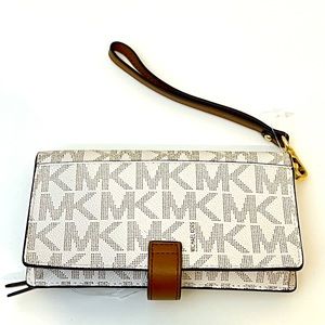 Michael Kors Wristlet Wallet